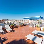 Penthouse In Old Town Appartement
