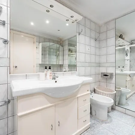 Apartment Penthouse In Old Town