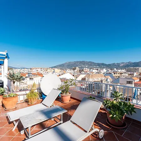 Penthouse In Old Town Apartment