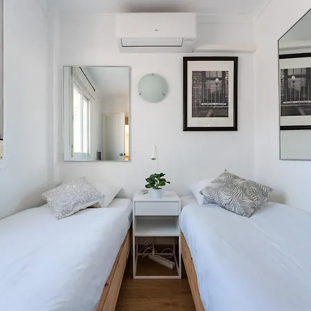 Penthouse In Old Town 아파트 푸엔히롤라