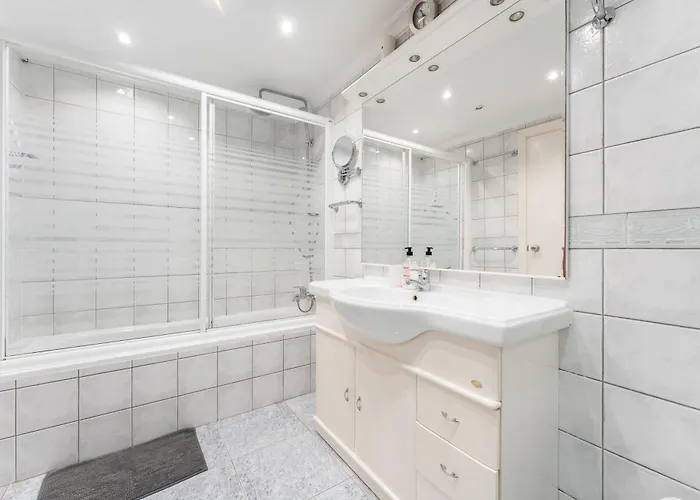 Penthouse In Old Town Апартаменты *